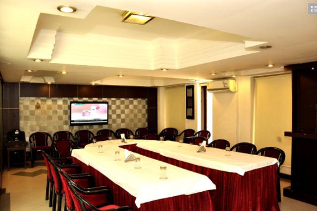 Hotel Dayal International, ジャムシェードプル エクステリア 写真