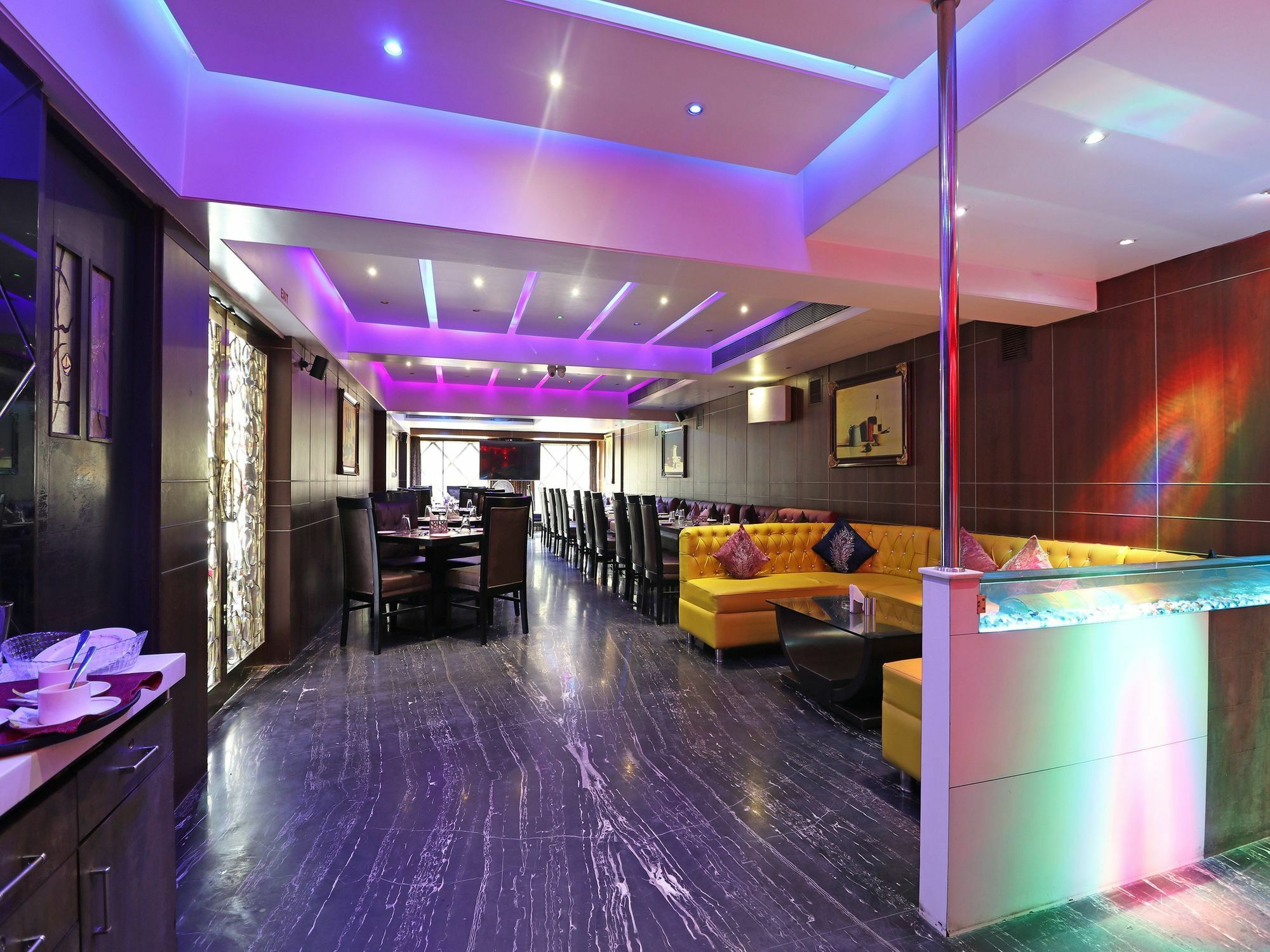 Hotel Dayal International, ジャムシェードプル エクステリア 写真